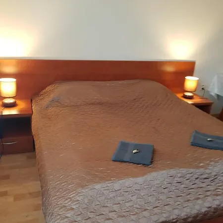 Privat Arabella בית אירוח *